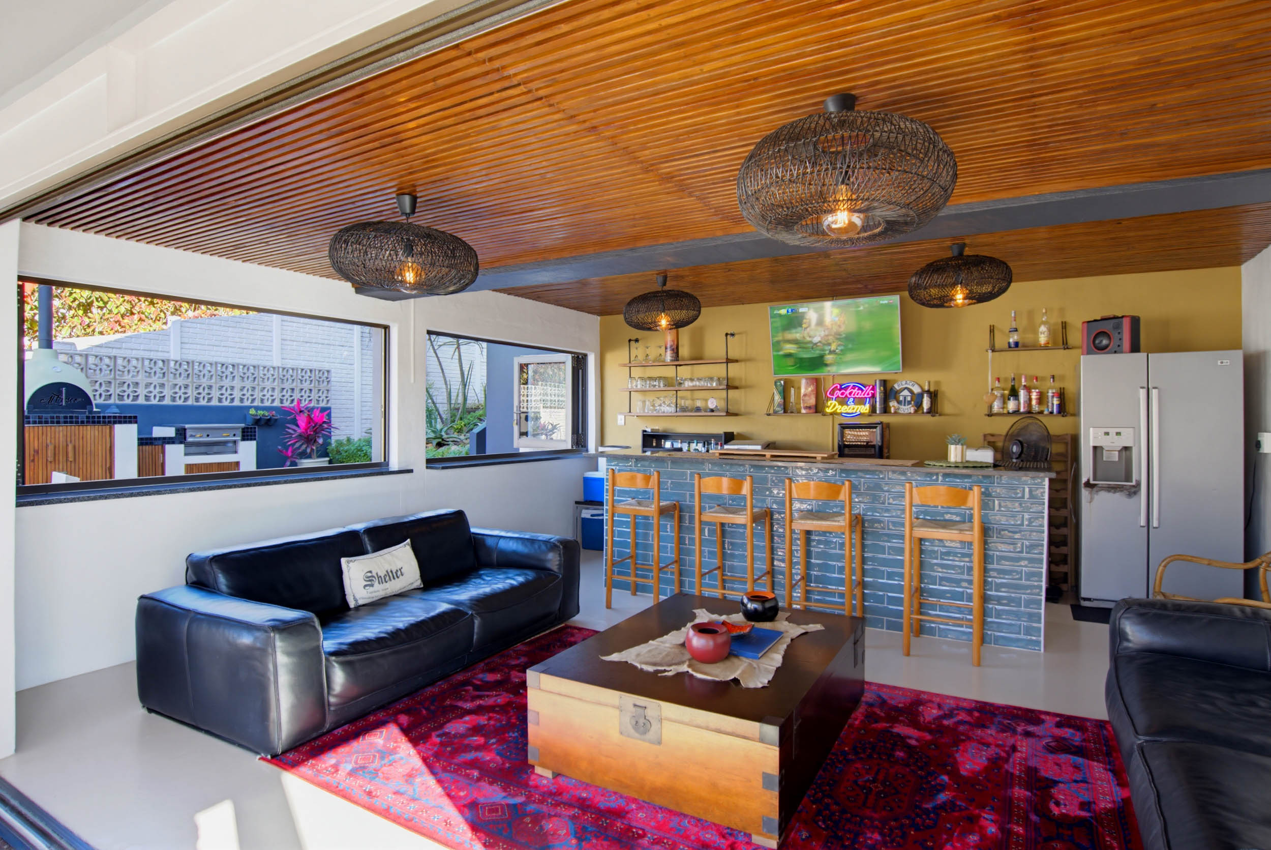  Fully Renovated Coastal Residence with Guest Flatlet and Sea Views in Salt Rock - 物件實景