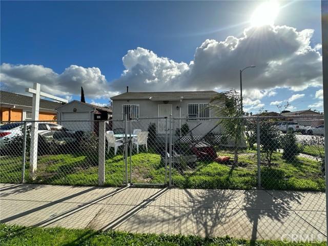 Los Angeles, California, 90061, United States, ,Residential,For Sale,1997764