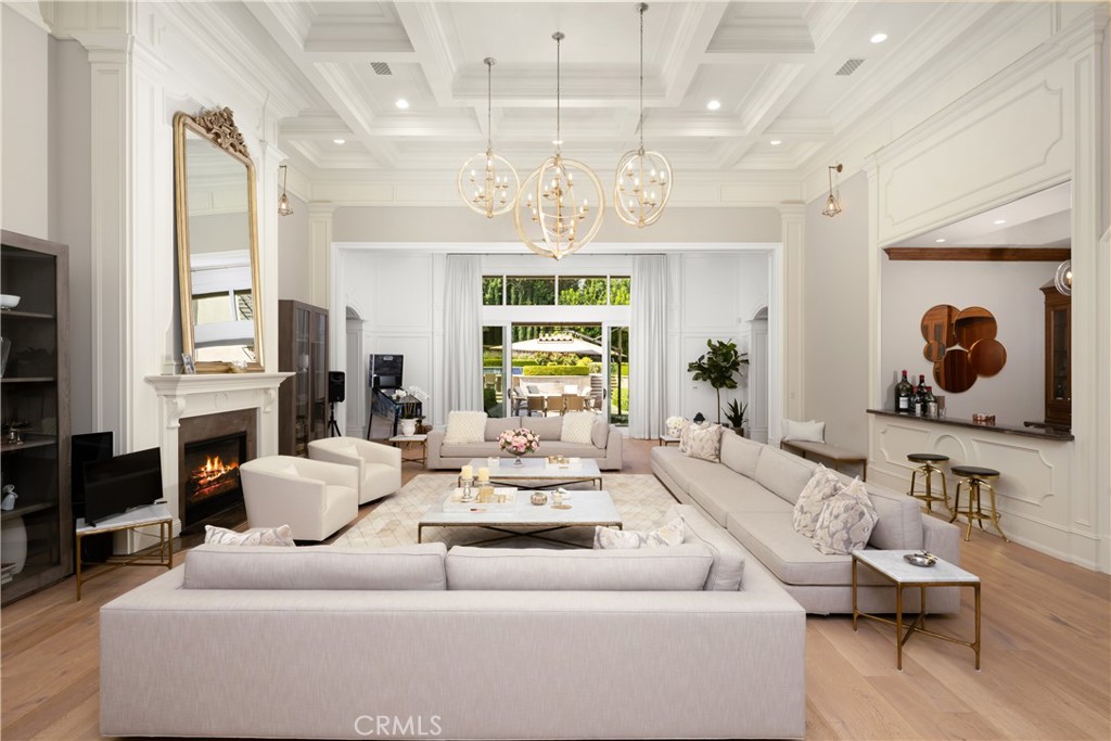 Arcadia, California, 91006, United States, 6 Bedrooms Bedrooms, ,8 BathroomsBathrooms,Residential,For Sale,1934700
