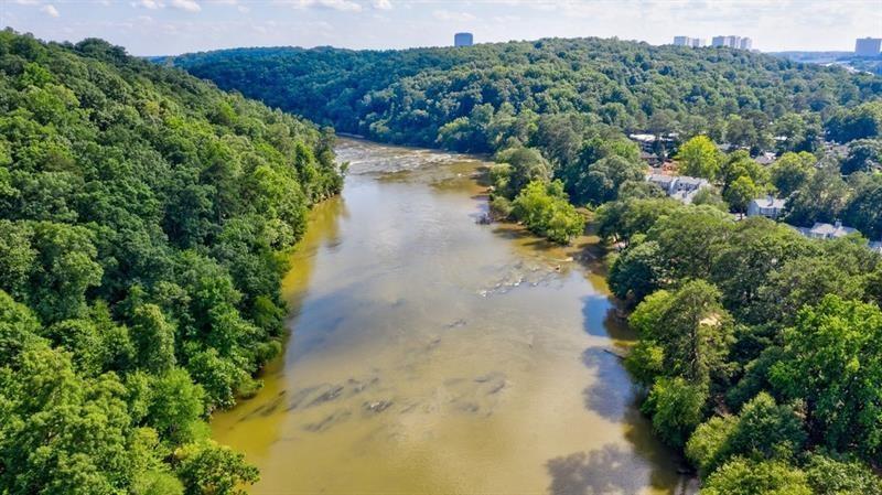 Atlanta, Georgia, 30339, United States, 4 Bedrooms Bedrooms, ,5 BathroomsBathrooms,Residential,For Sale,1760221