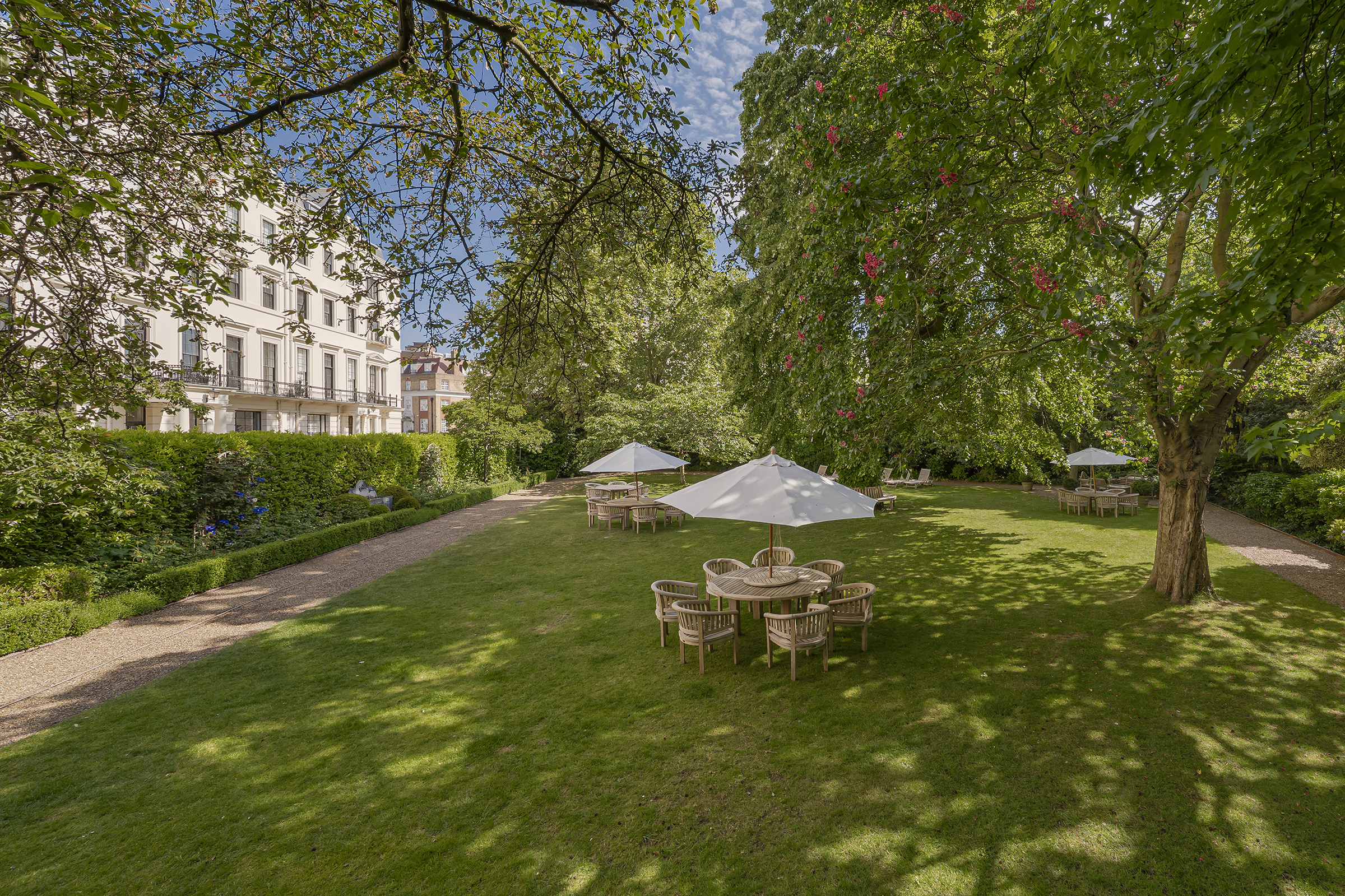 A Grand Lateral Apartment on Hyde Park Gardens - 物件實景