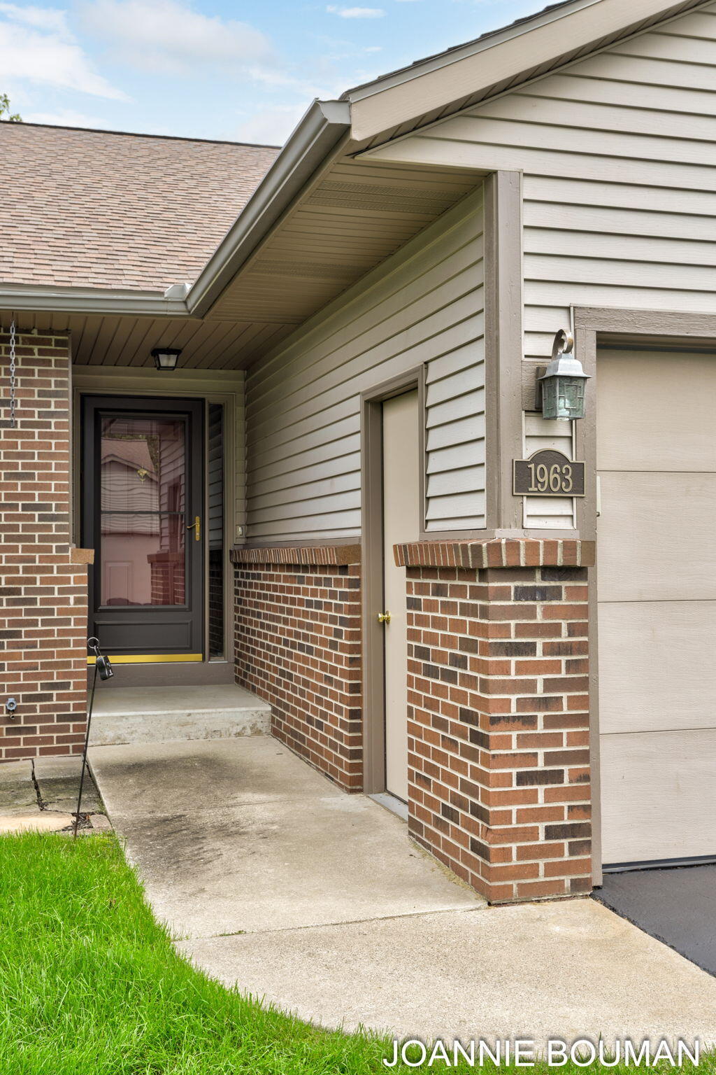 Lakeview Dr, Zeeland, MI 49464 #1