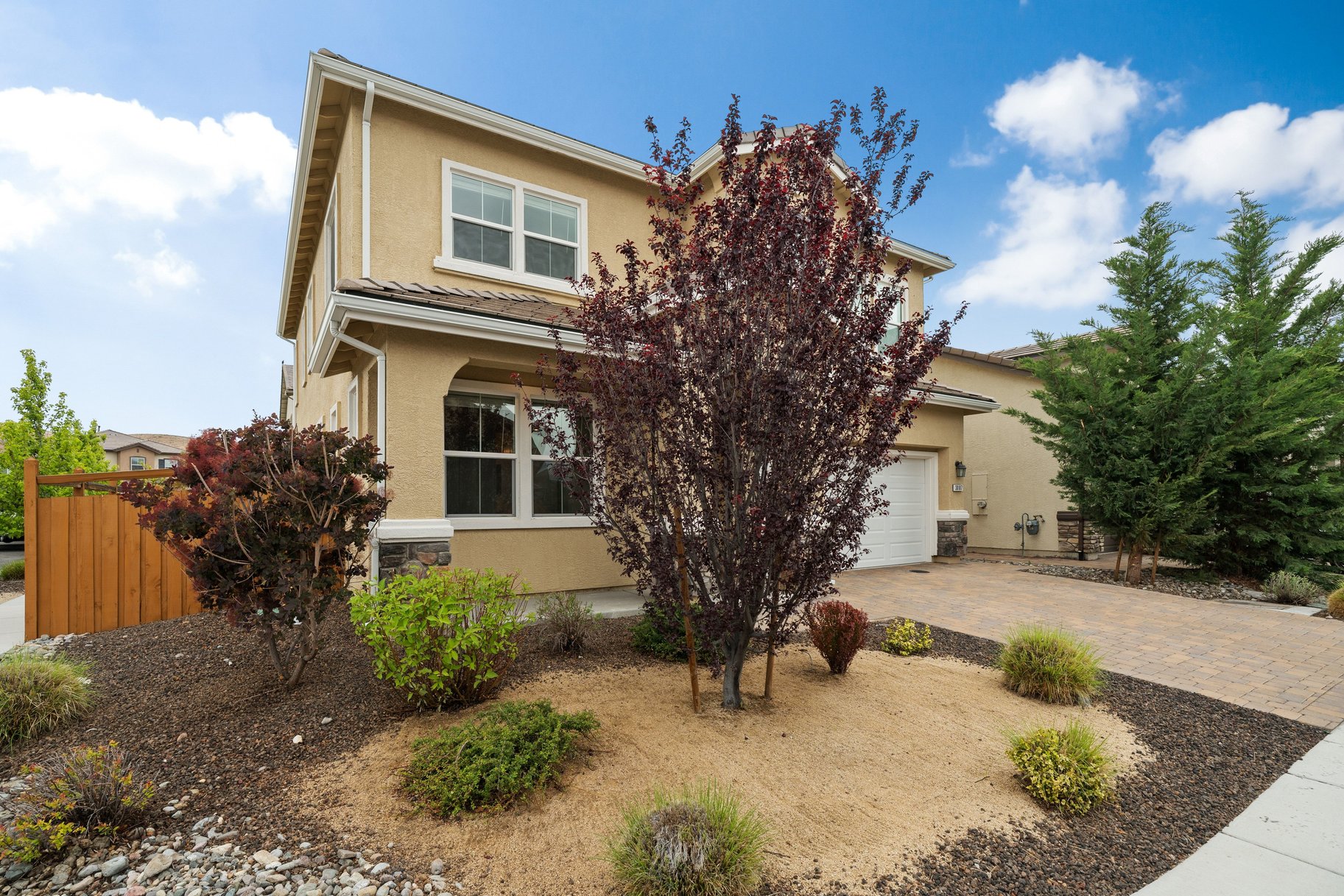  Two Story Walking Distance to Red Hawk Golf Course - 物件實景