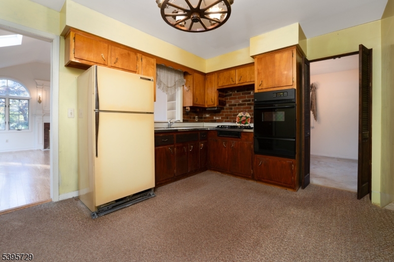 Readington Twp., New Jersey, 08822, United States, 4 Bedrooms Bedrooms, ,2 BathroomsBathrooms,Residential,For Sale,1989694