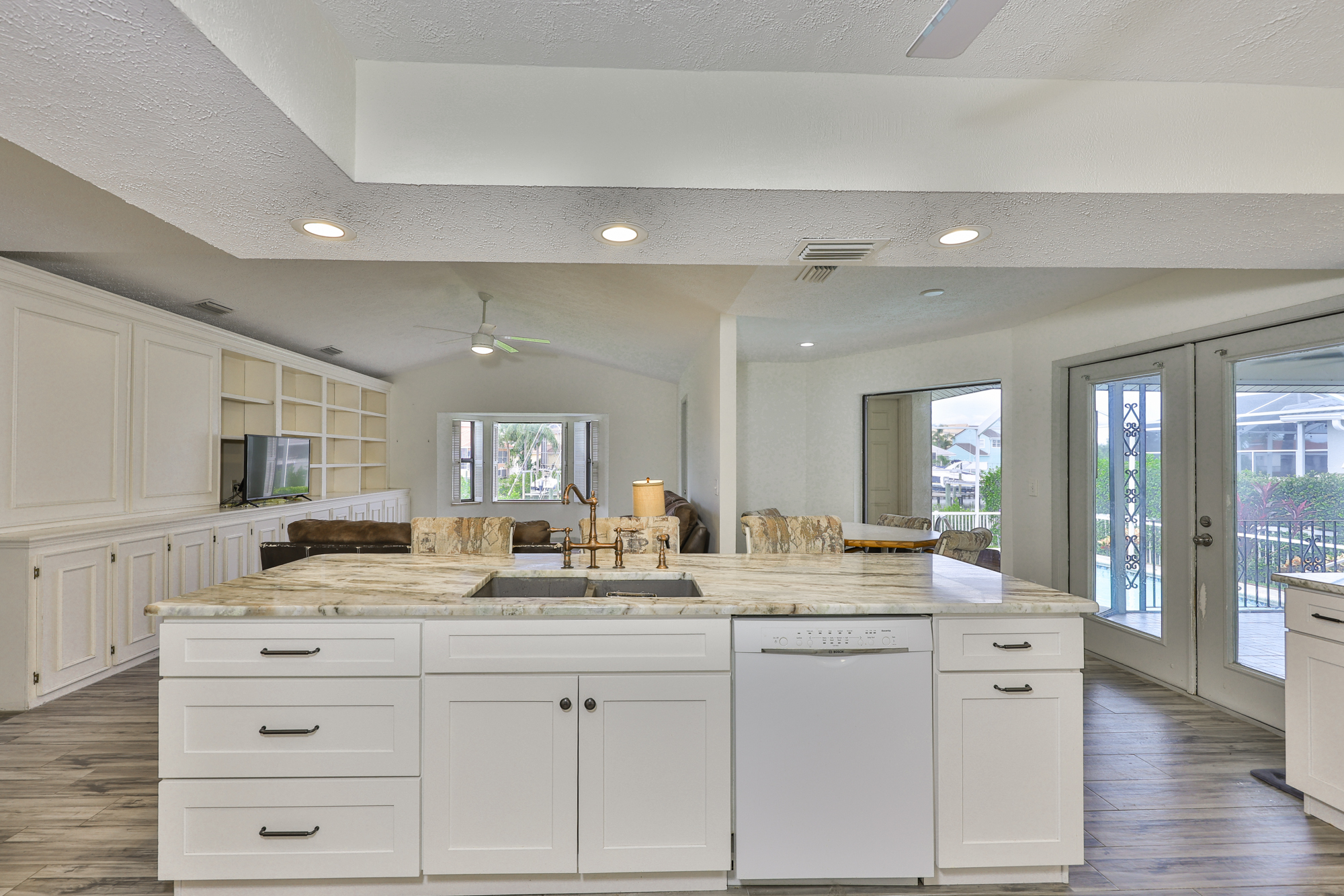 Apollo Beach, Florida, 33572, United States, 4 Bedrooms Bedrooms, ,3 BathroomsBathrooms,Residential,For Sale,1976005