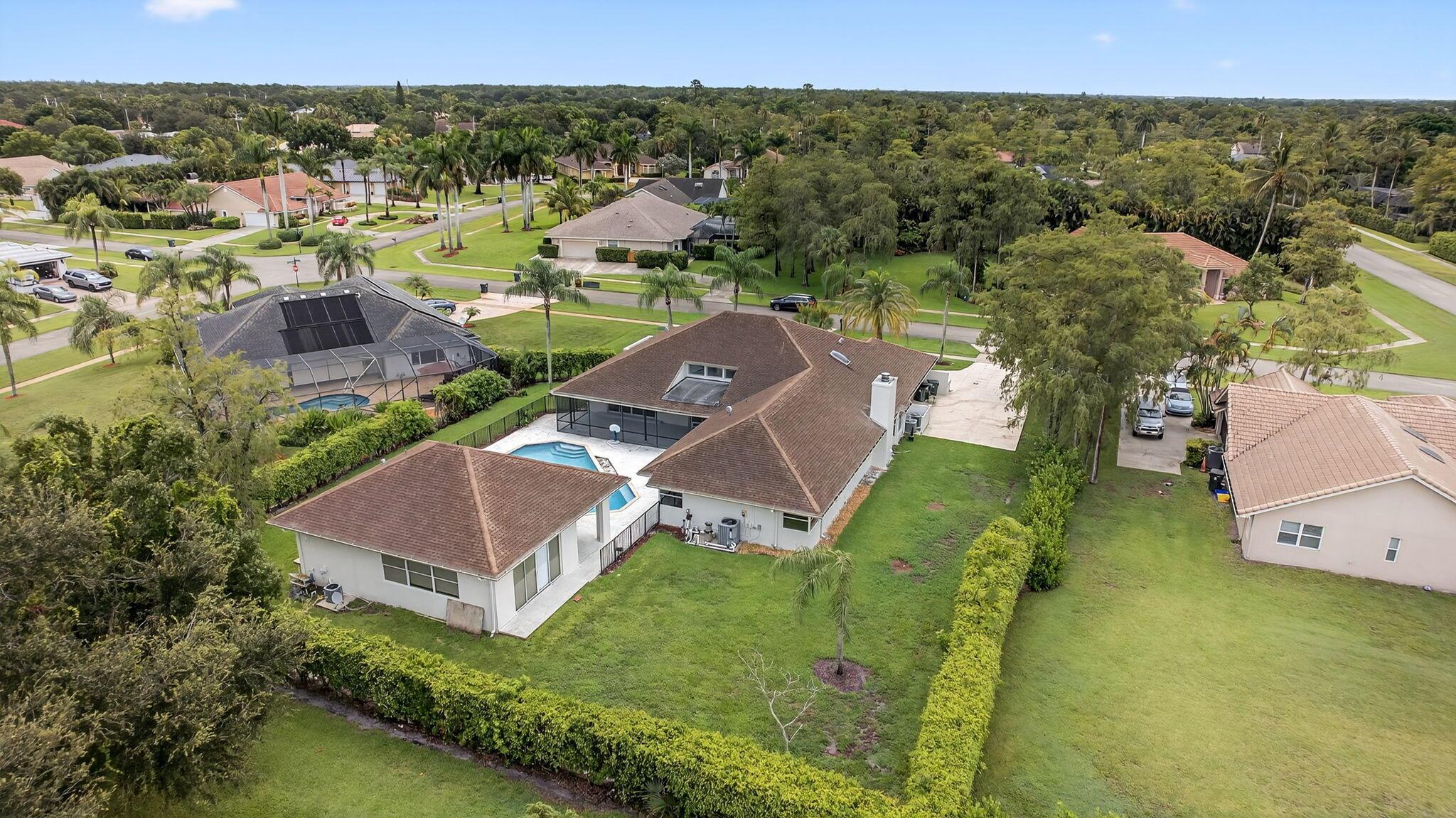 Wellington, Florida, 33414, United States, 5 Bedrooms Bedrooms, ,4 BathroomsBathrooms,Residential,For Sale,1978857