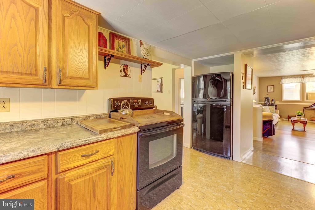 Wardensville, West Virginia, 26851, United States, 3 Bedrooms Bedrooms, ,1 BathroomBathrooms,Residential,For Sale,1930420
