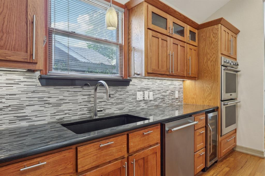 Fort Worth, Texas, 76107, United States, 5 Bedrooms Bedrooms, ,3 BathroomsBathrooms,Residential,For Sale,1915369