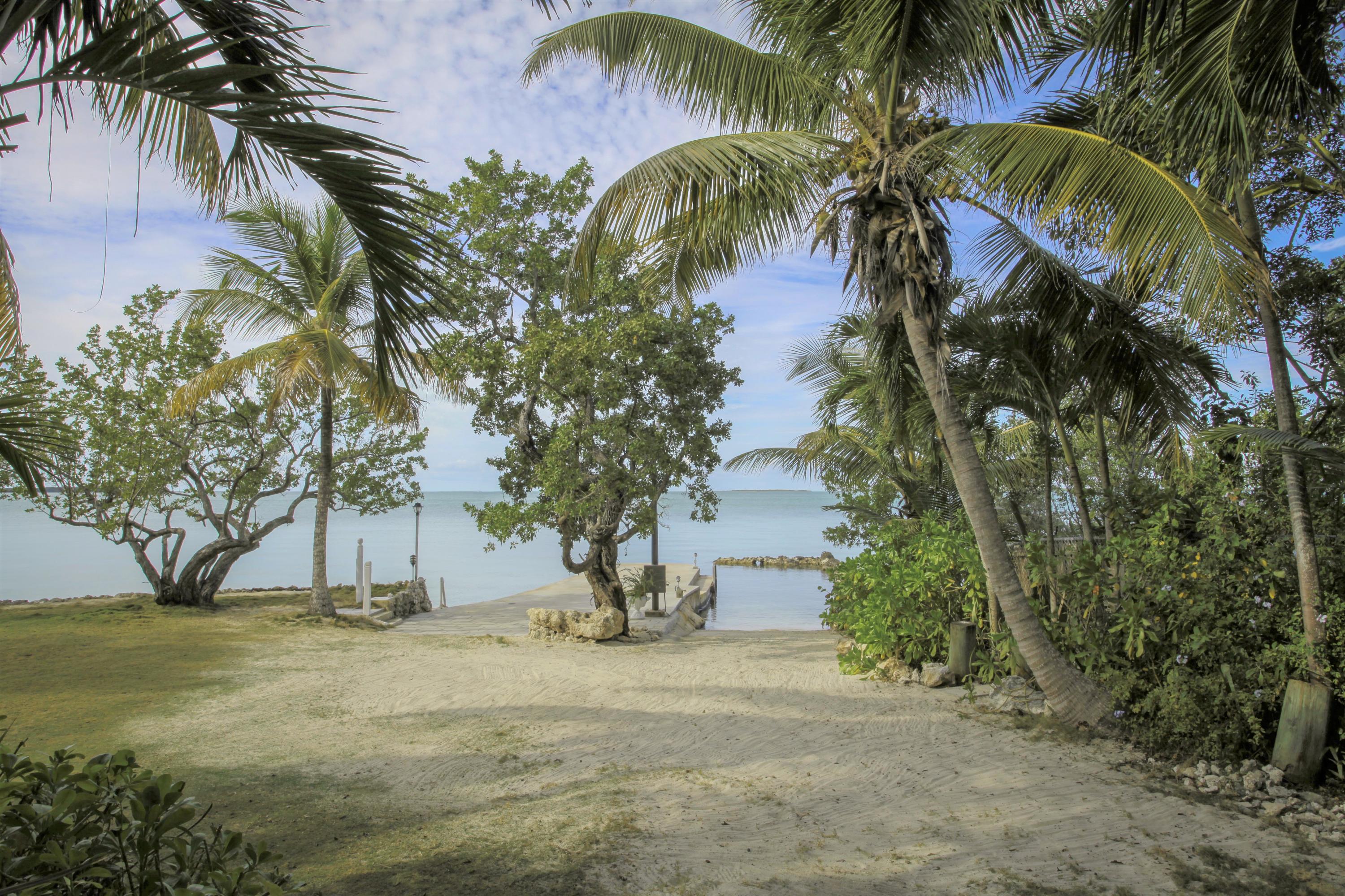 KEY LARGO, Florida, 33037, United States, 10 Bedrooms Bedrooms, ,9 BathroomsBathrooms,Residential,For Sale,1759223
