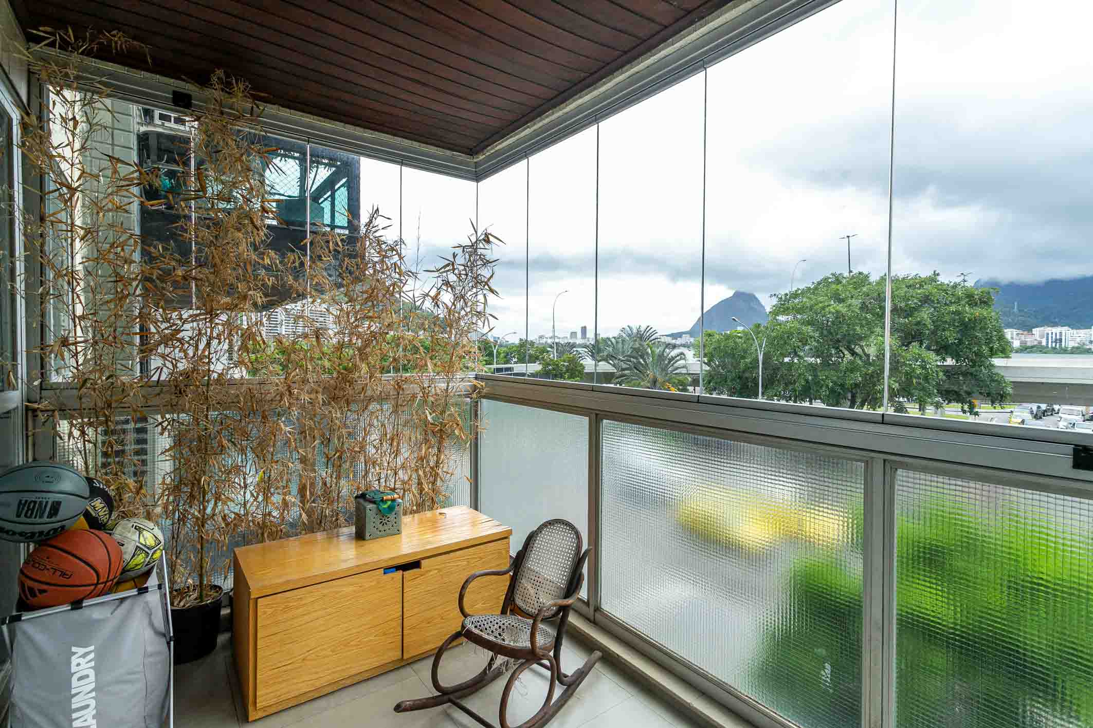  Renovated three-bedroom apartment with views of Lagoa and Christ the Redeemer - 物件實景