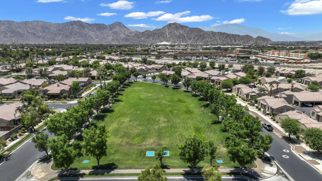 La Quinta, California, 92253, United States, 3 Bedrooms Bedrooms, ,3 BathroomsBathrooms,Residential,For Sale,1978916