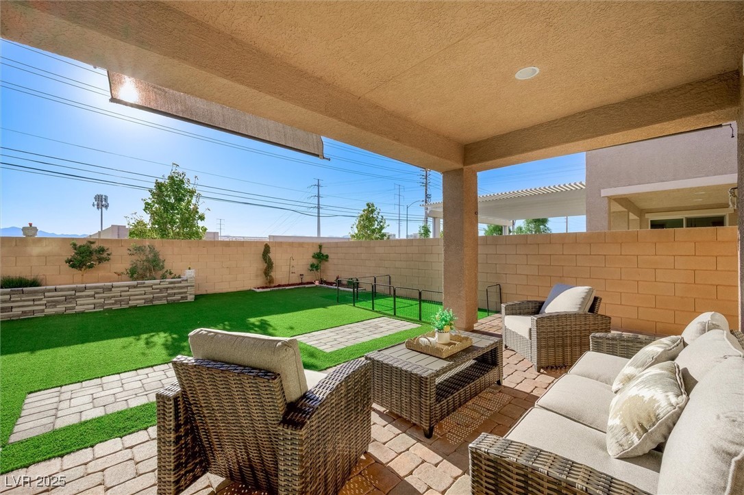 Las Vegas, Nevada, 89183, United States, 4 Bedrooms Bedrooms, ,3 BathroomsBathrooms,Residential,For Sale,1908319