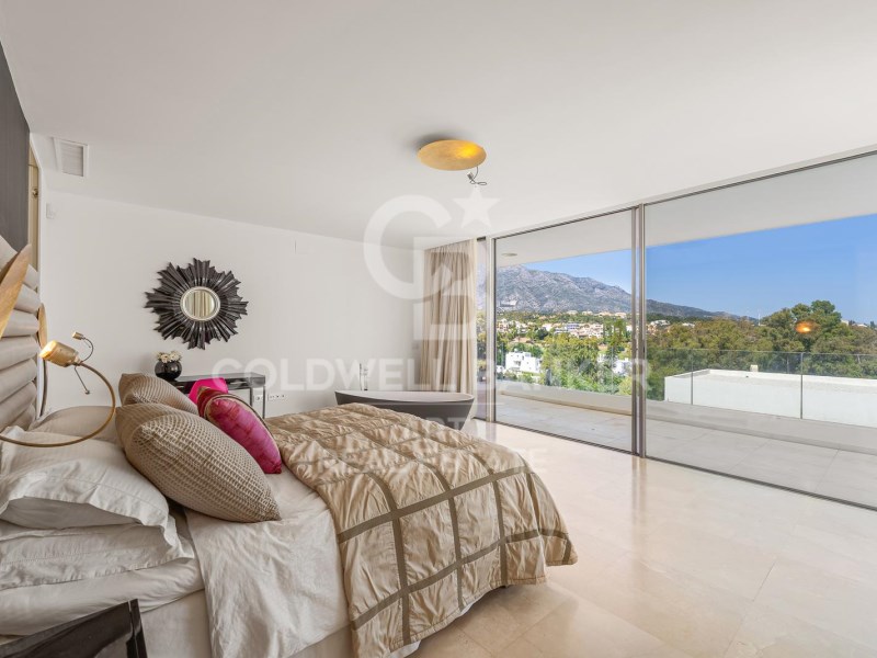 Marbella, Andalusia, ES, 7 Bedrooms Bedrooms, ,6 BathroomsBathrooms,Residential,For Sale,1891565
