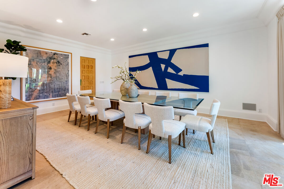 Beverly Hills, California, 90210, United States, 6 Bedrooms Bedrooms, ,8 BathroomsBathrooms,Residential,For Sale,1926509