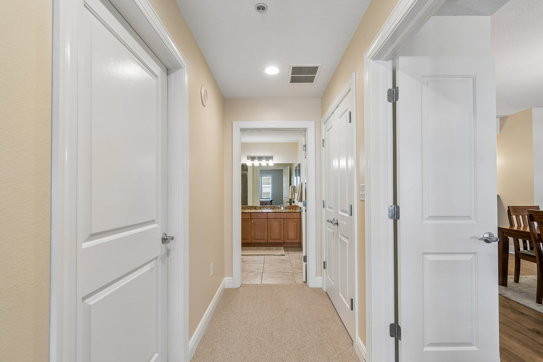  STATION SQUARE CONDO - 物件實景