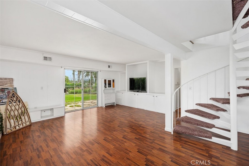 Yorba Linda, California, 92886, United States, 5 Bedrooms Bedrooms, ,3 BathroomsBathrooms,Residential,For Sale,1847322