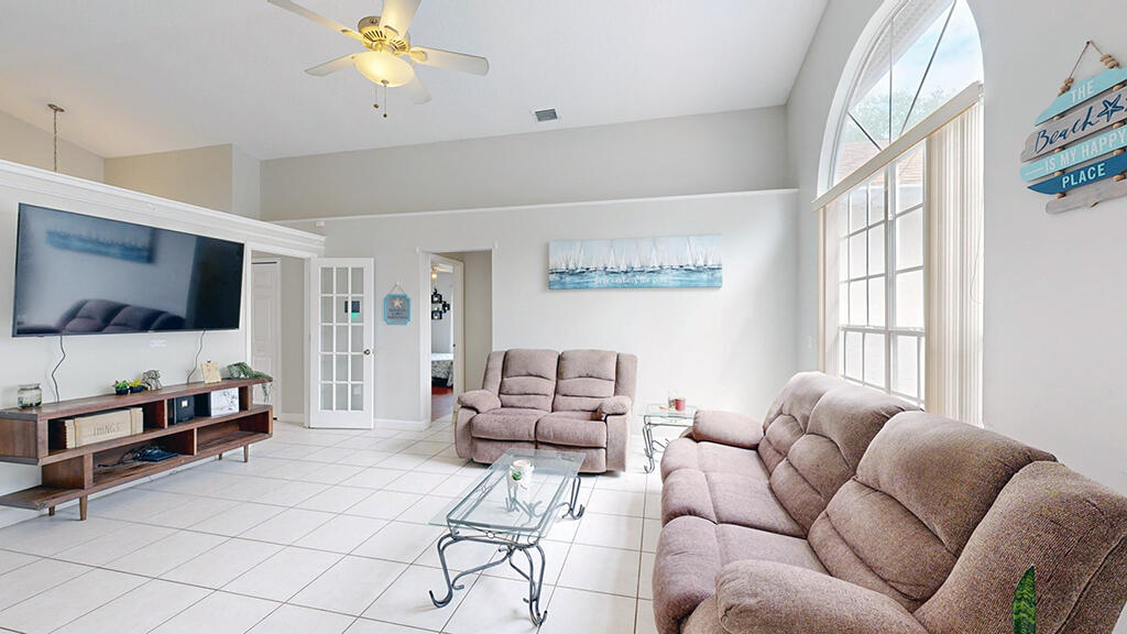 3329 Lake View Circle, Melbourne, Florida, 32934, United States, 4 Bedrooms Bedrooms, ,3 BathroomsBathrooms,Residential,For Sale,3329 Lake View Circle,1482644