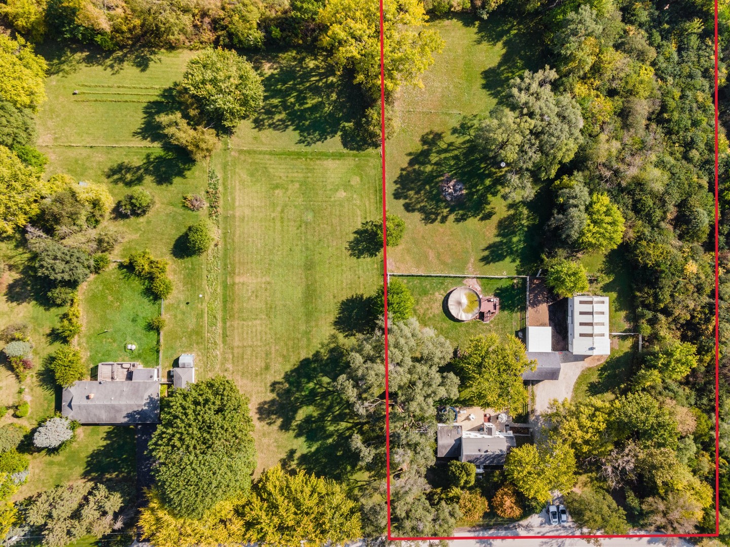 Naperville, Illinois, 60563, United States, 3 Bedrooms Bedrooms, ,3 BathroomsBathrooms,Residential,For Sale,1982481