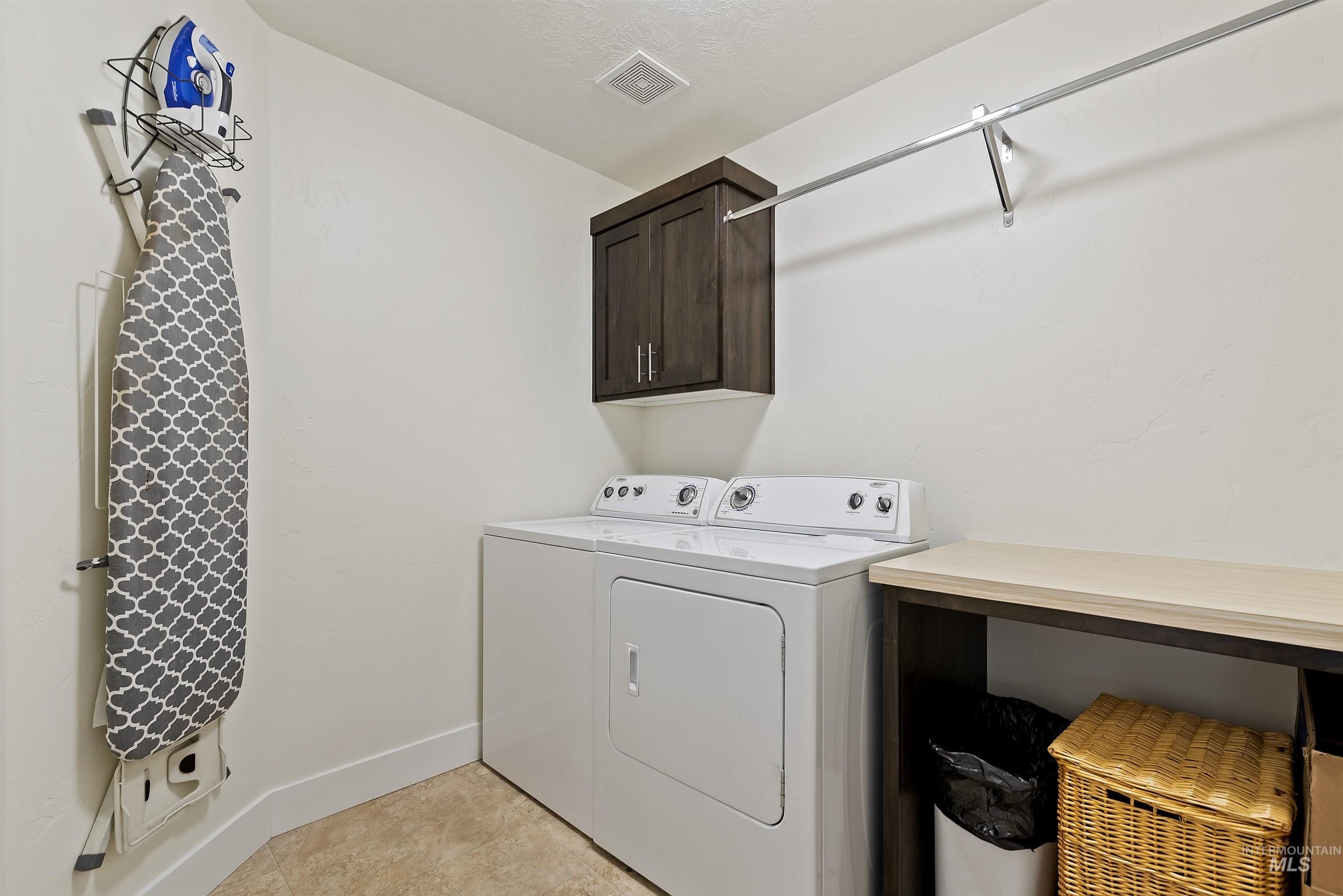 9533 De Witt St, Boise, Idaho, 83704, United States, 3 Bedrooms Bedrooms, ,3 BathroomsBathrooms,Residential,For Sale,9533 De Witt St,1432478