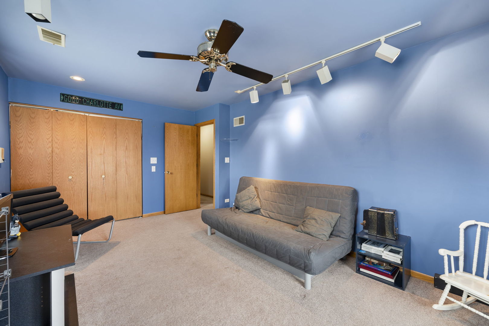 Chicago, Illinois, 60631, United States, 6 Bedrooms Bedrooms, ,4 BathroomsBathrooms,Residential,For Sale,1920979