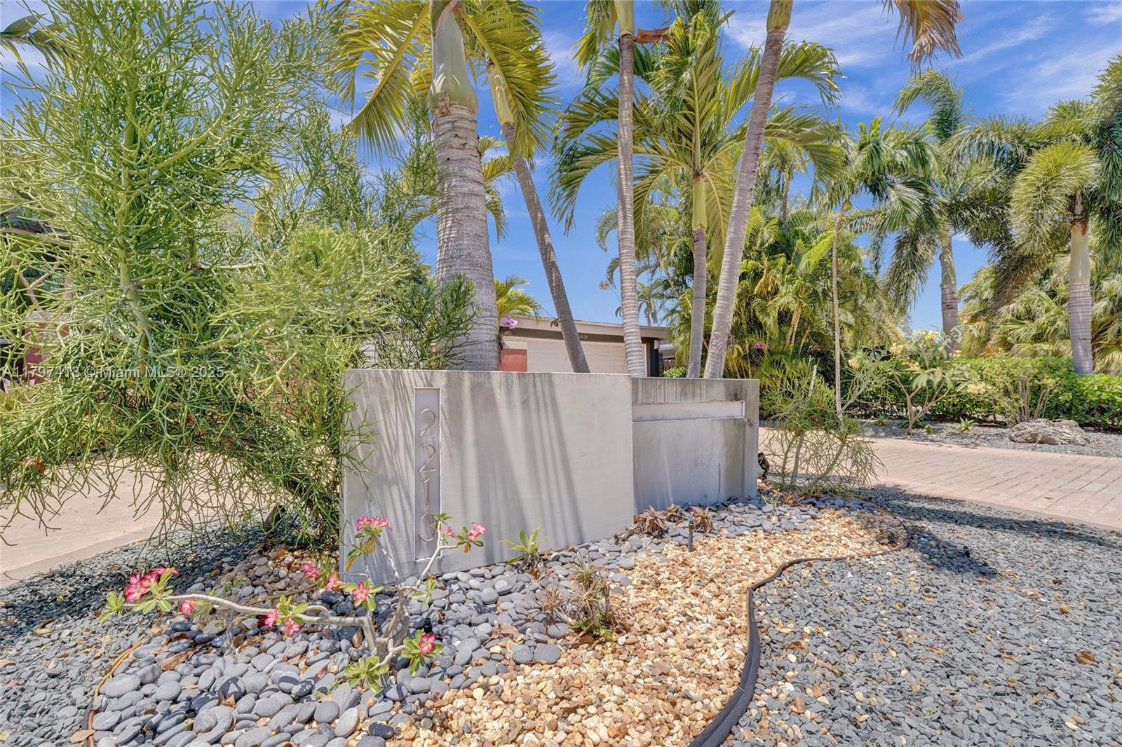 Wilton Manors, Florida, 33305, United States, 3 Bedrooms Bedrooms, ,3 BathroomsBathrooms,Residential,For Sale,1803102