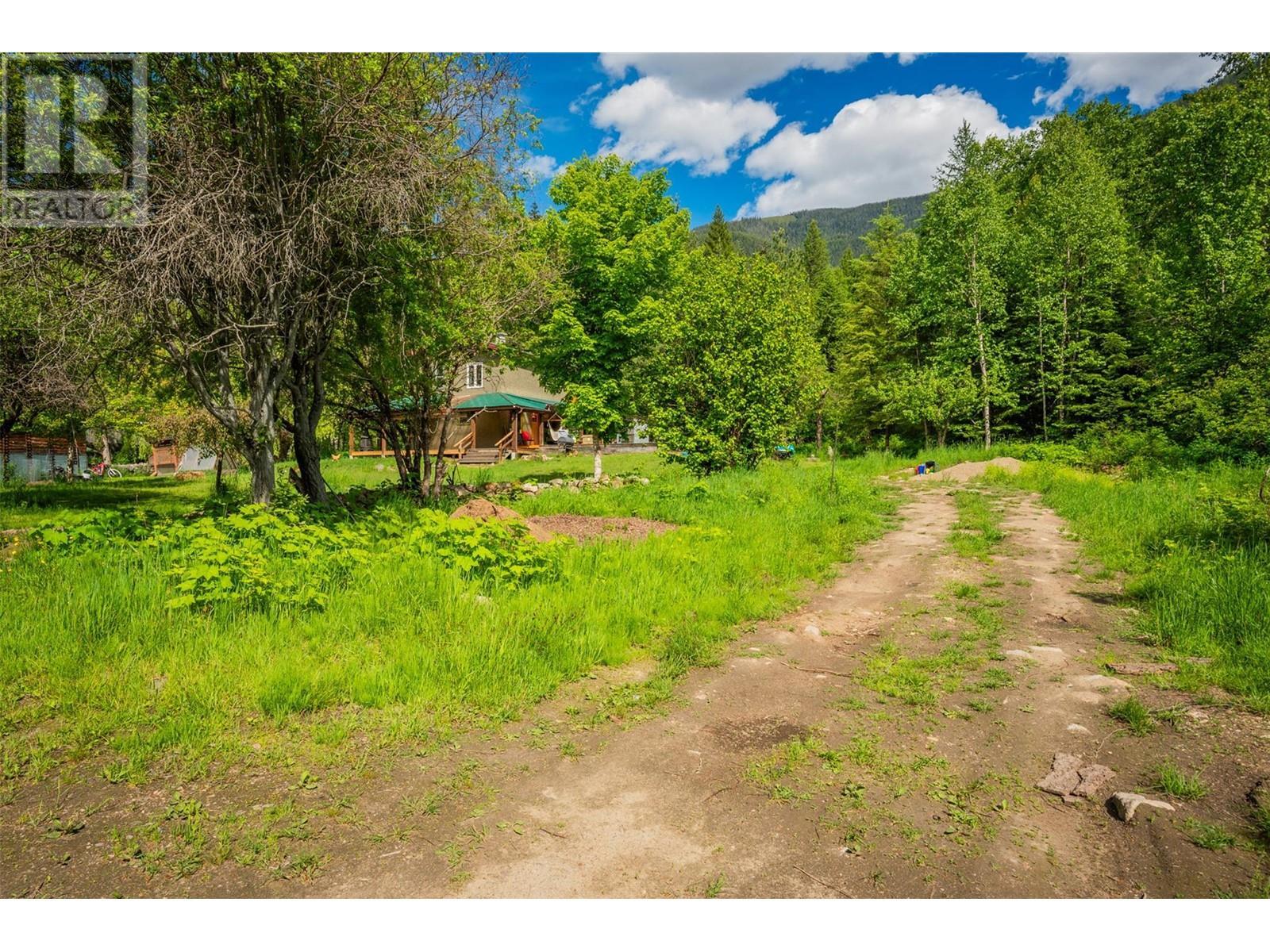 WINLAW, British Columbia, V0G 2J0, CA, 2 Bedrooms Bedrooms, ,1 BathroomBathrooms,Residential,For Sale,1913701