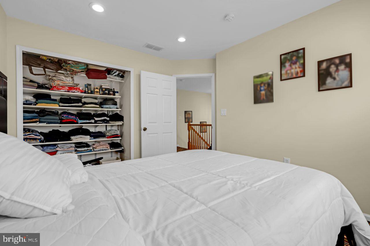 Pennington, New Jersey, 08534, United States, 3 Bedrooms Bedrooms, ,3 BathroomsBathrooms,Residential,For Sale,1987595