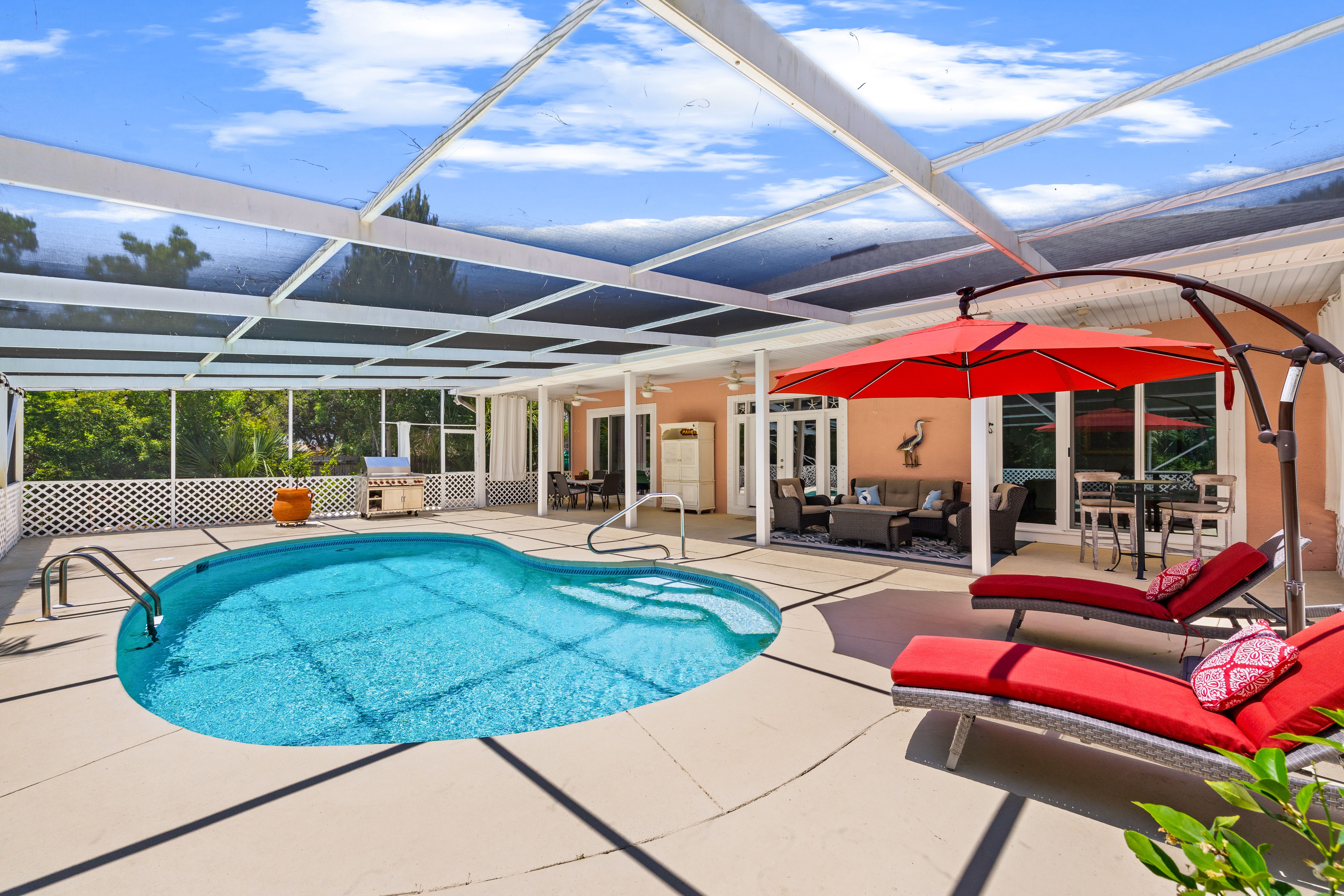  West End Panama City Beach Home with Pool & Short Distance to the Beach - 物件實景