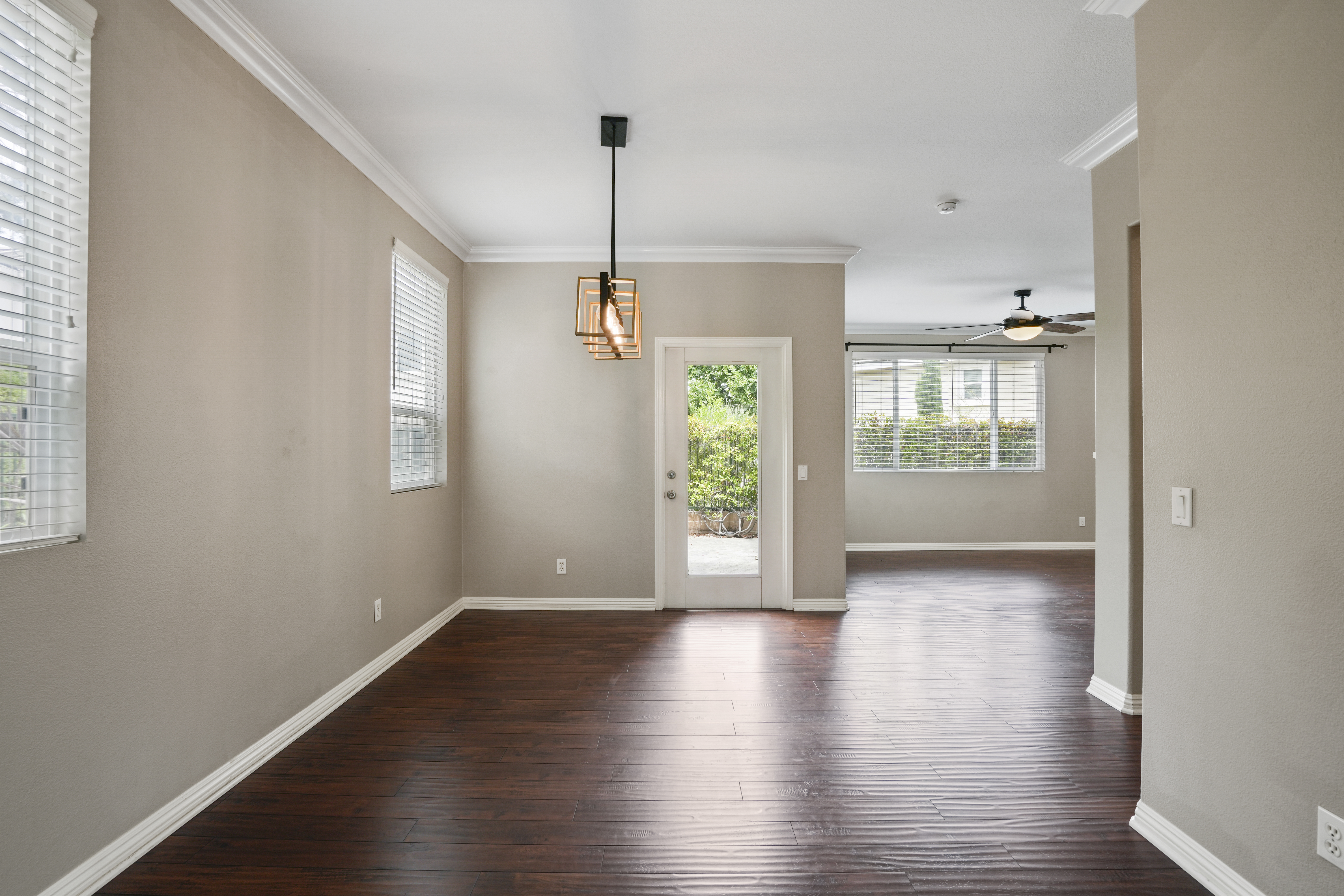  2496 Maxson Court, Signal Hill, CA 90755 - 物件實景