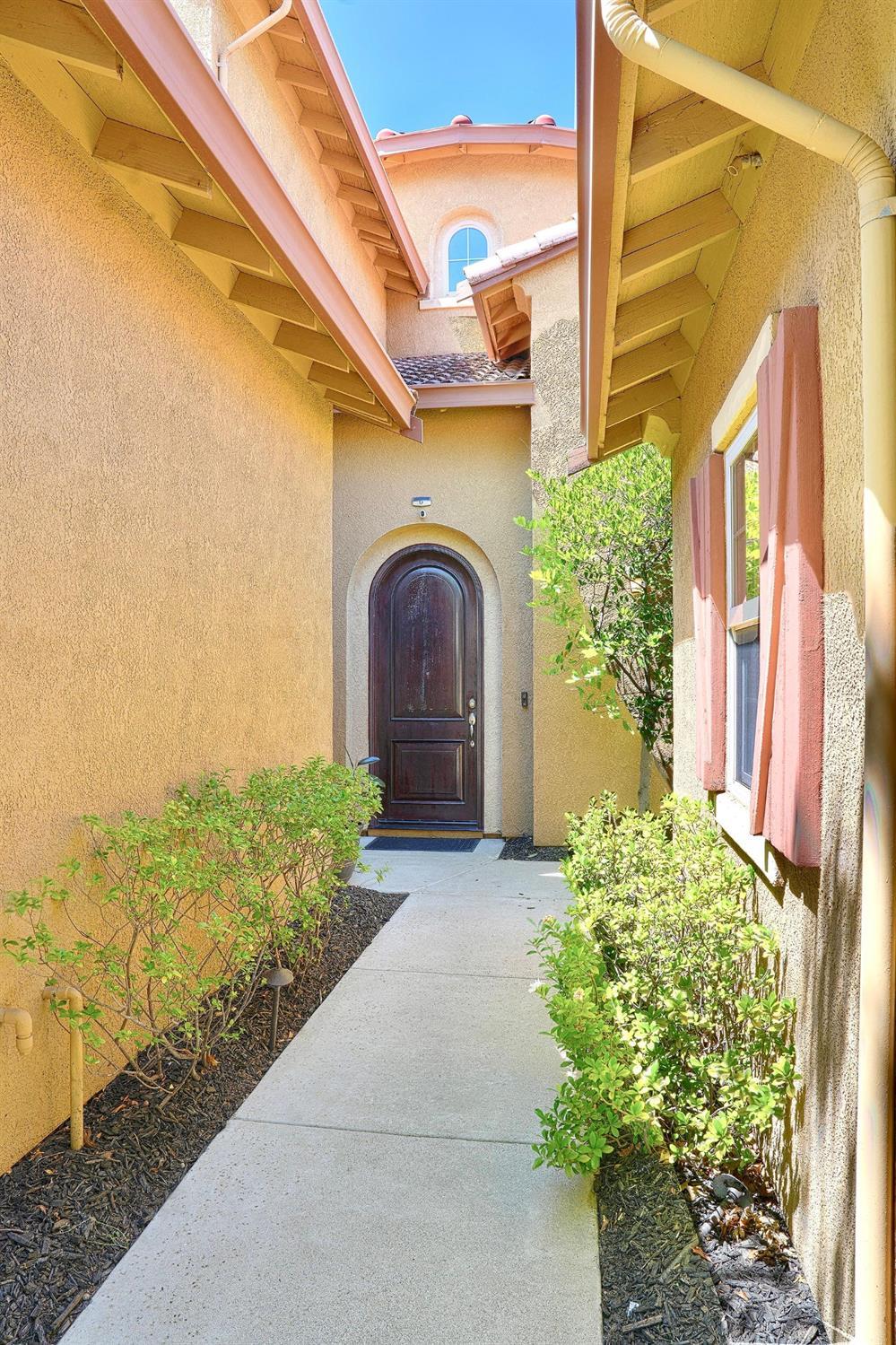 Lincoln, California, 95648, United States, 7 Bedrooms Bedrooms, ,5 BathroomsBathrooms,Residential,For Sale,1984434