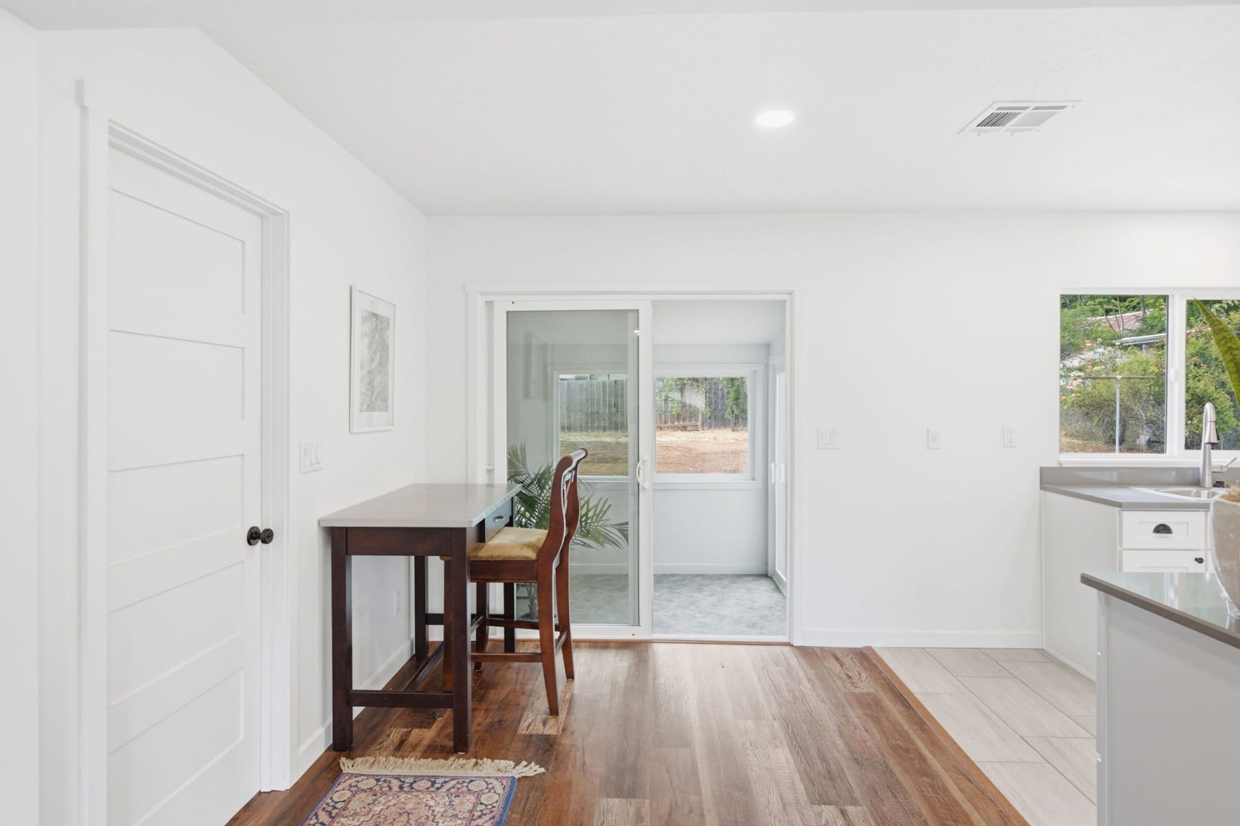  1202 NE A Street Grants Pass, OR 97526 - 物件實景