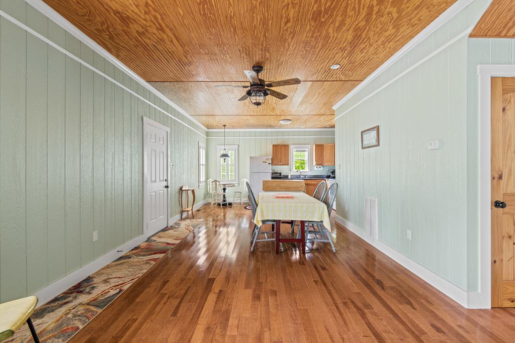 New Canton, Virginia, 23123, United States, 3 Bedrooms Bedrooms, ,2 BathroomsBathrooms,Residential,For Sale,1915439