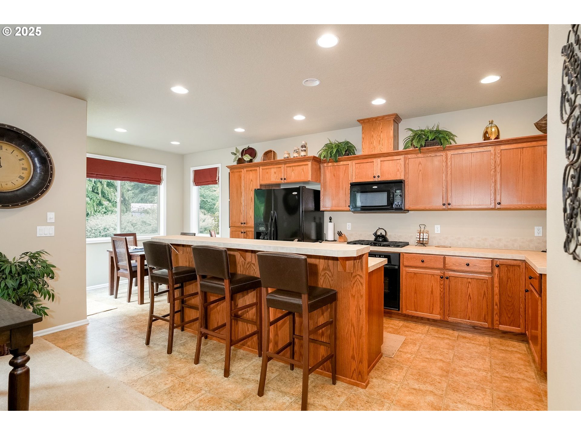 Albany, Oregon, 97321, United States, 3 Bedrooms Bedrooms, ,2 BathroomsBathrooms,Residential,For Sale,1925362