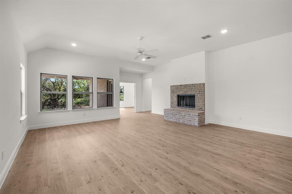 Brock, Texas, 76087, United States, 4 Bedrooms Bedrooms, ,3 BathroomsBathrooms,Residential,For Sale,1944964