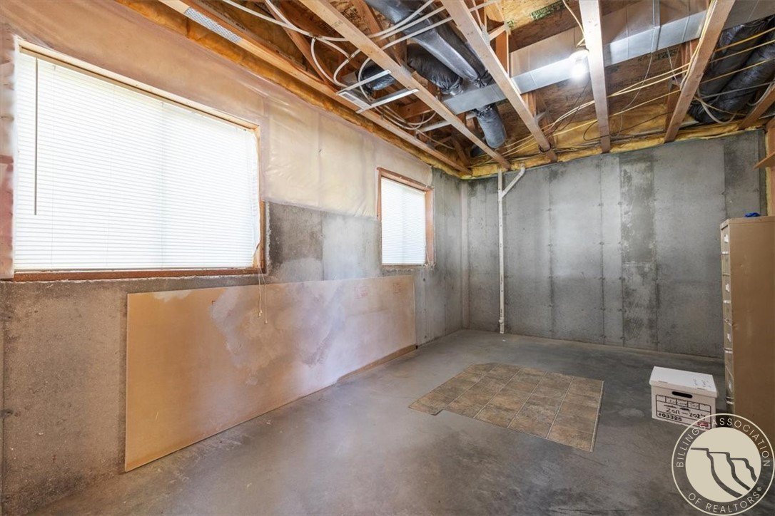 Billings, Montana, 59105, United States, 5 Bedrooms Bedrooms, ,4 BathroomsBathrooms,Residential,For Sale,1976913