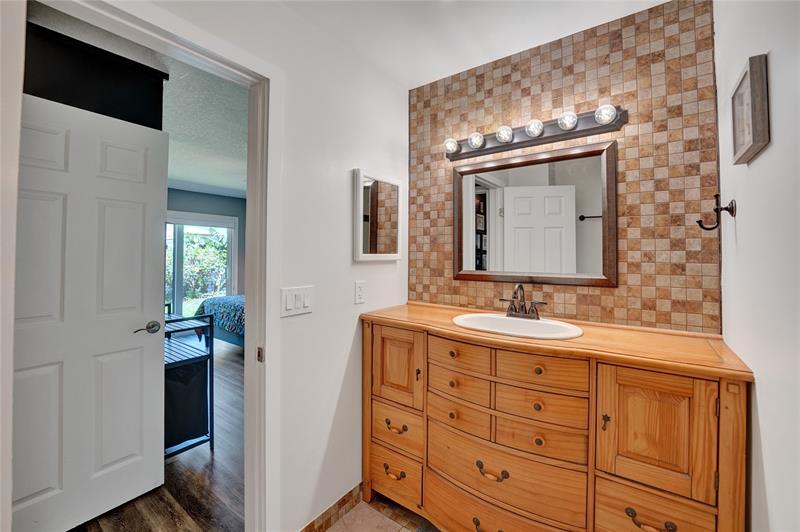 Davie, Florida, 33325, United States, 3 Bedrooms Bedrooms, ,2 BathroomsBathrooms,Residential,For Sale,1902836