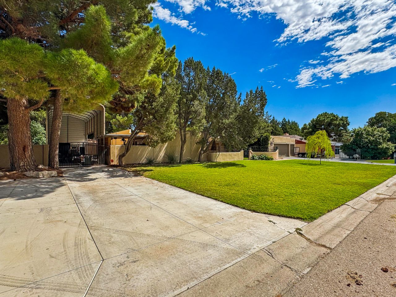 Carlsbad, New Mexico, 88220, United States, 4 Bedrooms Bedrooms, ,4 BathroomsBathrooms,Residential,For Sale,2010434