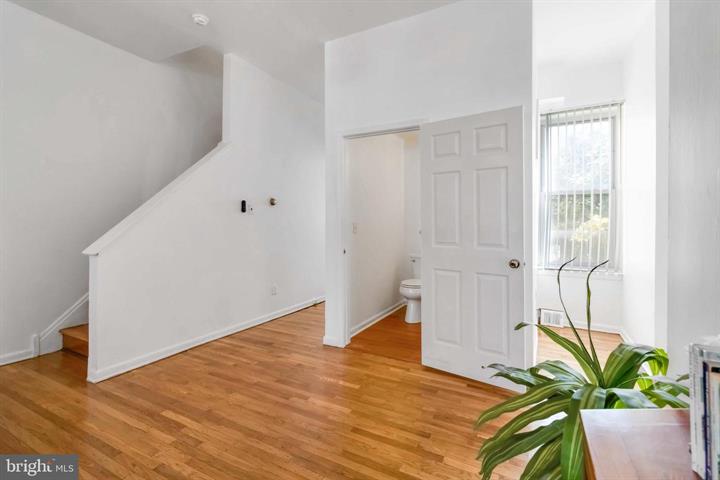 Philadelphia, Pennsylvania, 19123, United States, 4 Bedrooms Bedrooms, ,3 BathroomsBathrooms,Residential,For Sale,1944903