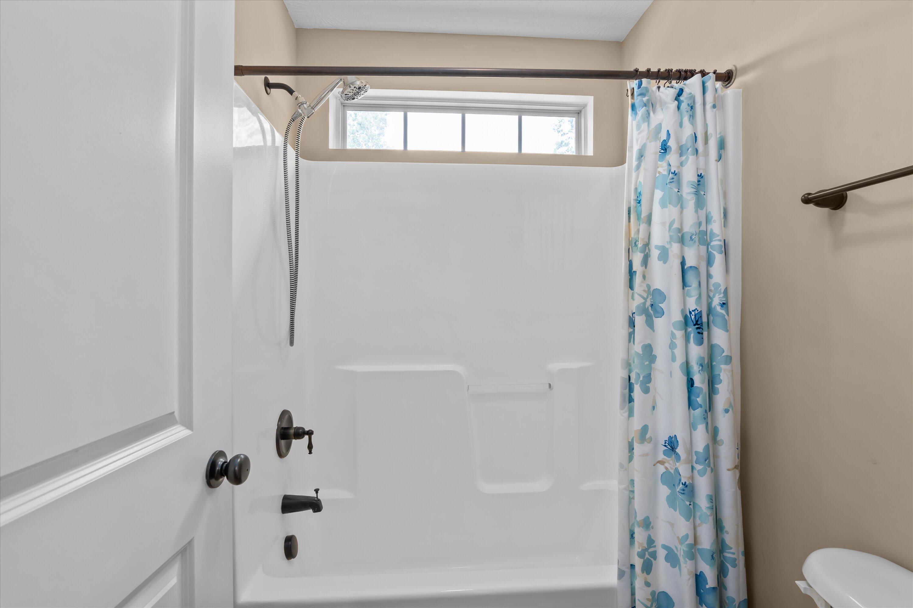 Evans, Georgia, 30809, United States, 5 Bedrooms Bedrooms, ,5 BathroomsBathrooms,Residential,For Sale,1974586