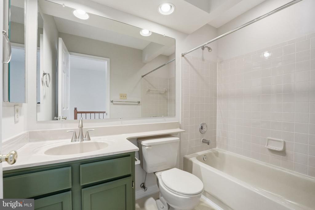 Sterling, Virginia, 20166, United States, 3 Bedrooms Bedrooms, ,3 BathroomsBathrooms,Residential,For Sale,2010365