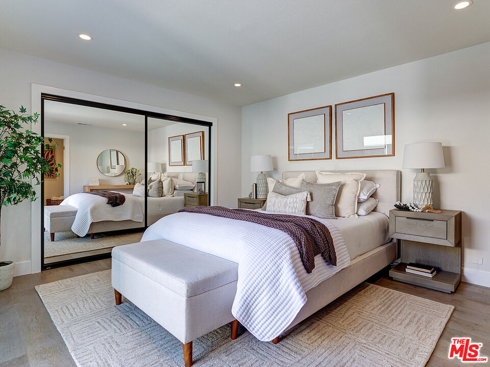 Huntington Beach, California, 92649, United States, 3 Bedrooms Bedrooms, ,2 BathroomsBathrooms,Residential,For Sale,2003446