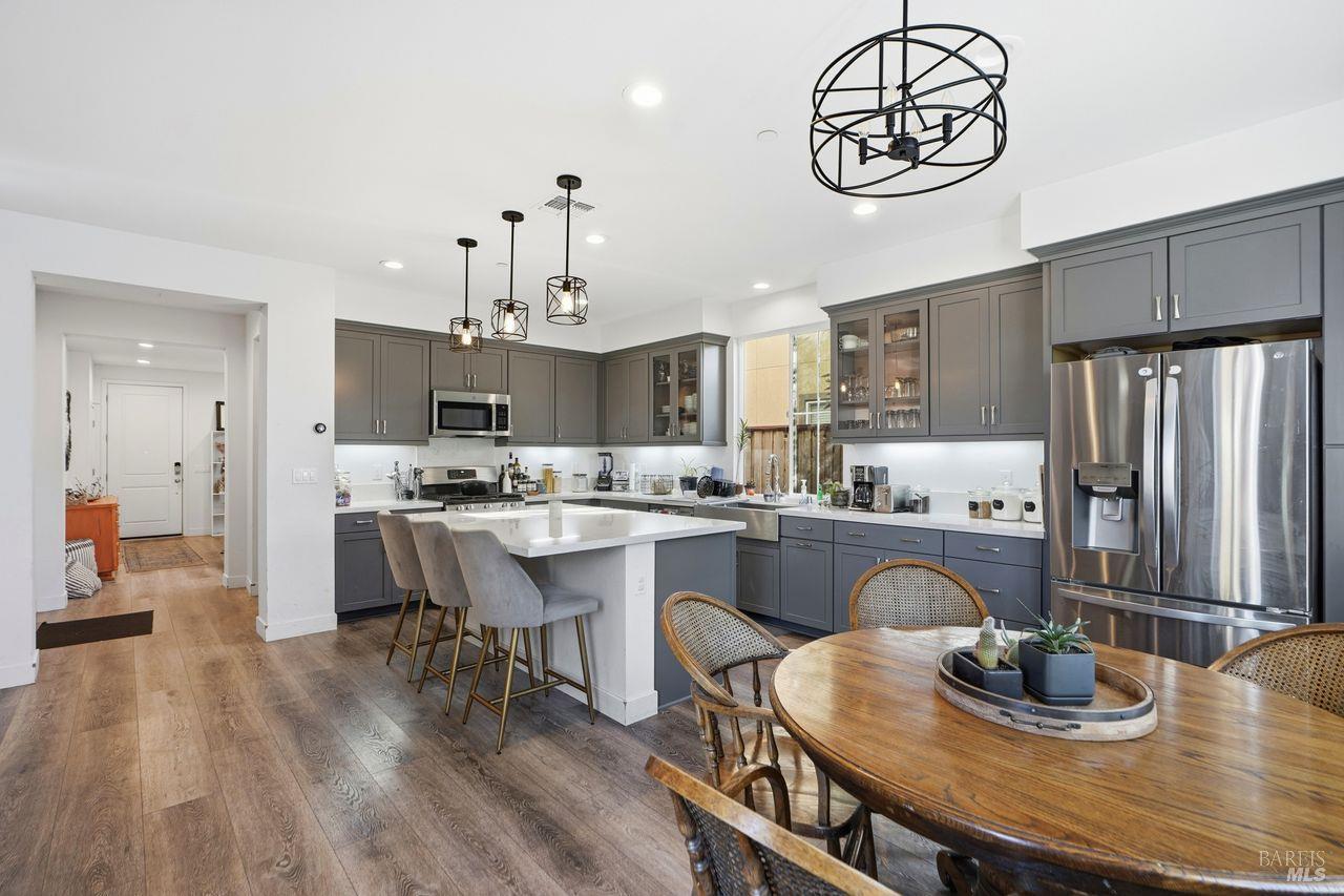 Santa Rosa, California, 95403, United States, 3 Bedrooms Bedrooms, ,3 BathroomsBathrooms,Residential,For Sale,1999891