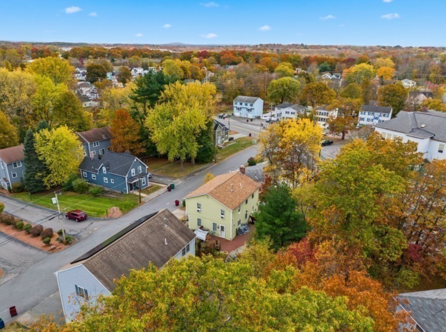 Lowell, Massachusetts, 01852, United States, 3 Bedrooms Bedrooms, ,3 BathroomsBathrooms,Residential,For Sale,2001570