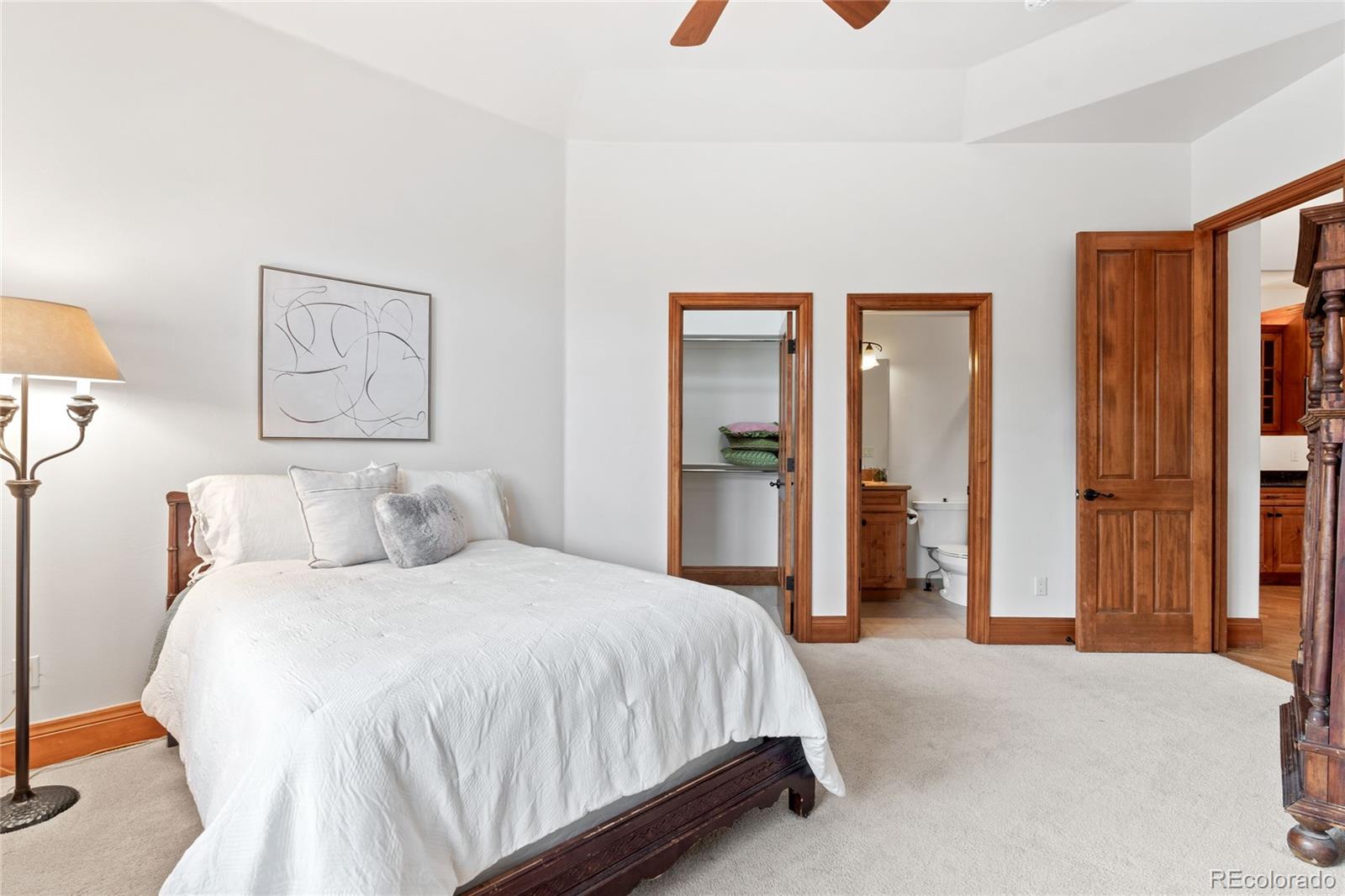 Littleton, Colorado, 80120, United States, 6 Bedrooms Bedrooms, ,7 BathroomsBathrooms,Residential,For Sale,1902050