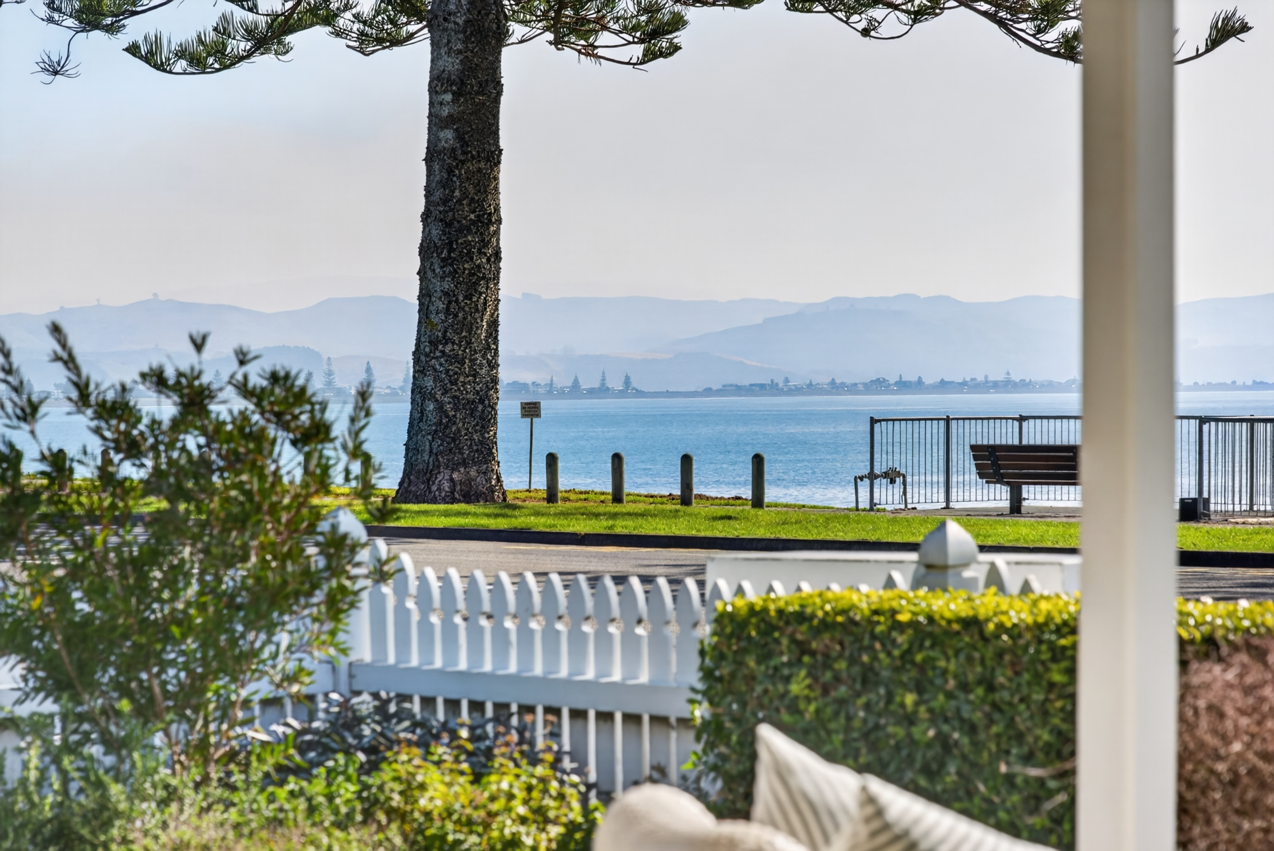  Waterfront Living with Enduring Appeal - 物件實景