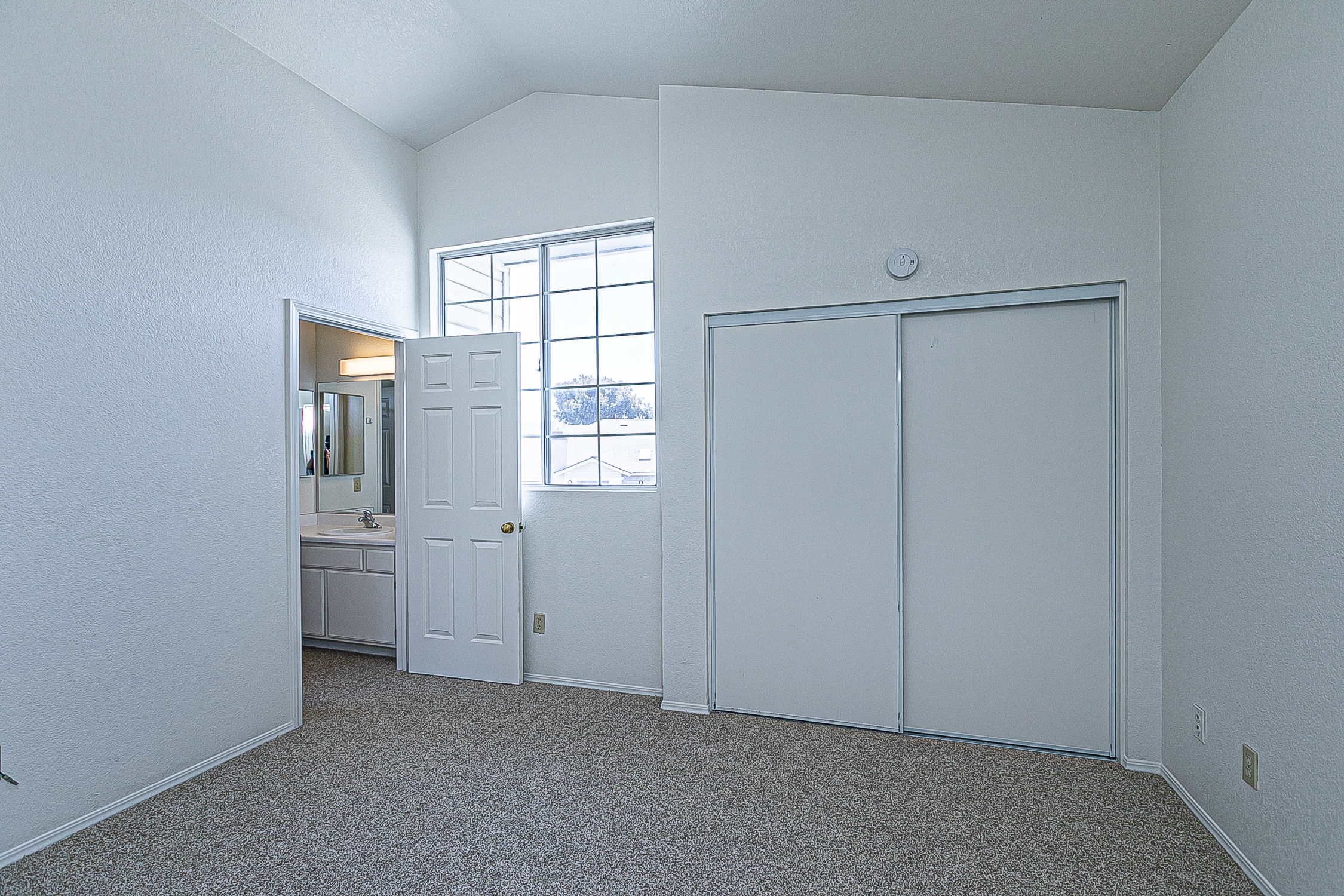 Lompoc, California, 93436, United States, 3 Bedrooms Bedrooms, ,3 BathroomsBathrooms,Residential,For Sale,1933210