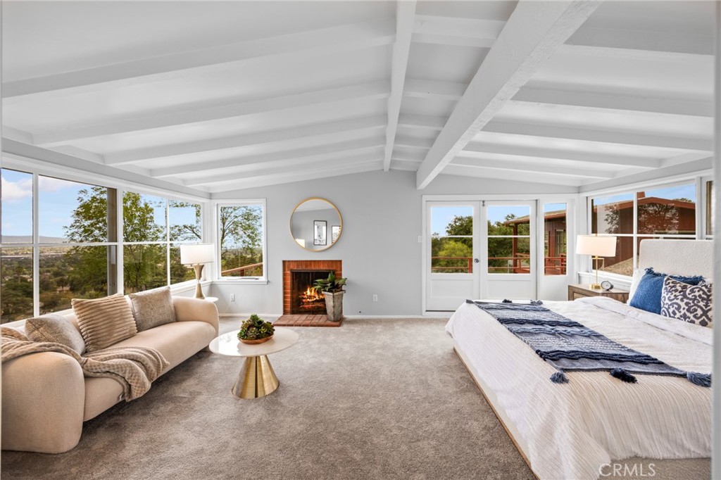 Sierra Madre, California, 91024, United States, 5 Bedrooms Bedrooms, ,2 BathroomsBathrooms,Residential,For Sale,1777104
