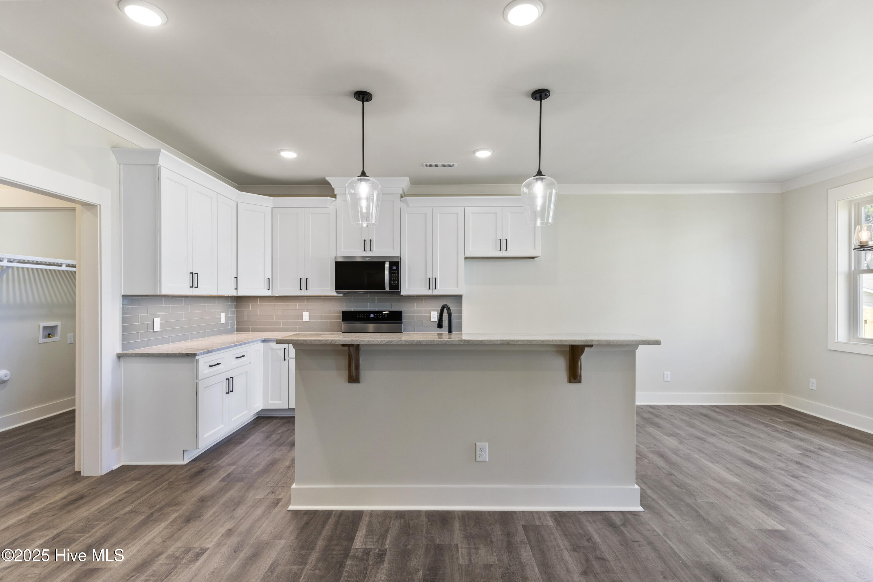 Carolina Beach, North Carolina, 28428, United States, 3 Bedrooms Bedrooms, ,2 BathroomsBathrooms,Residential,For Sale,1992087