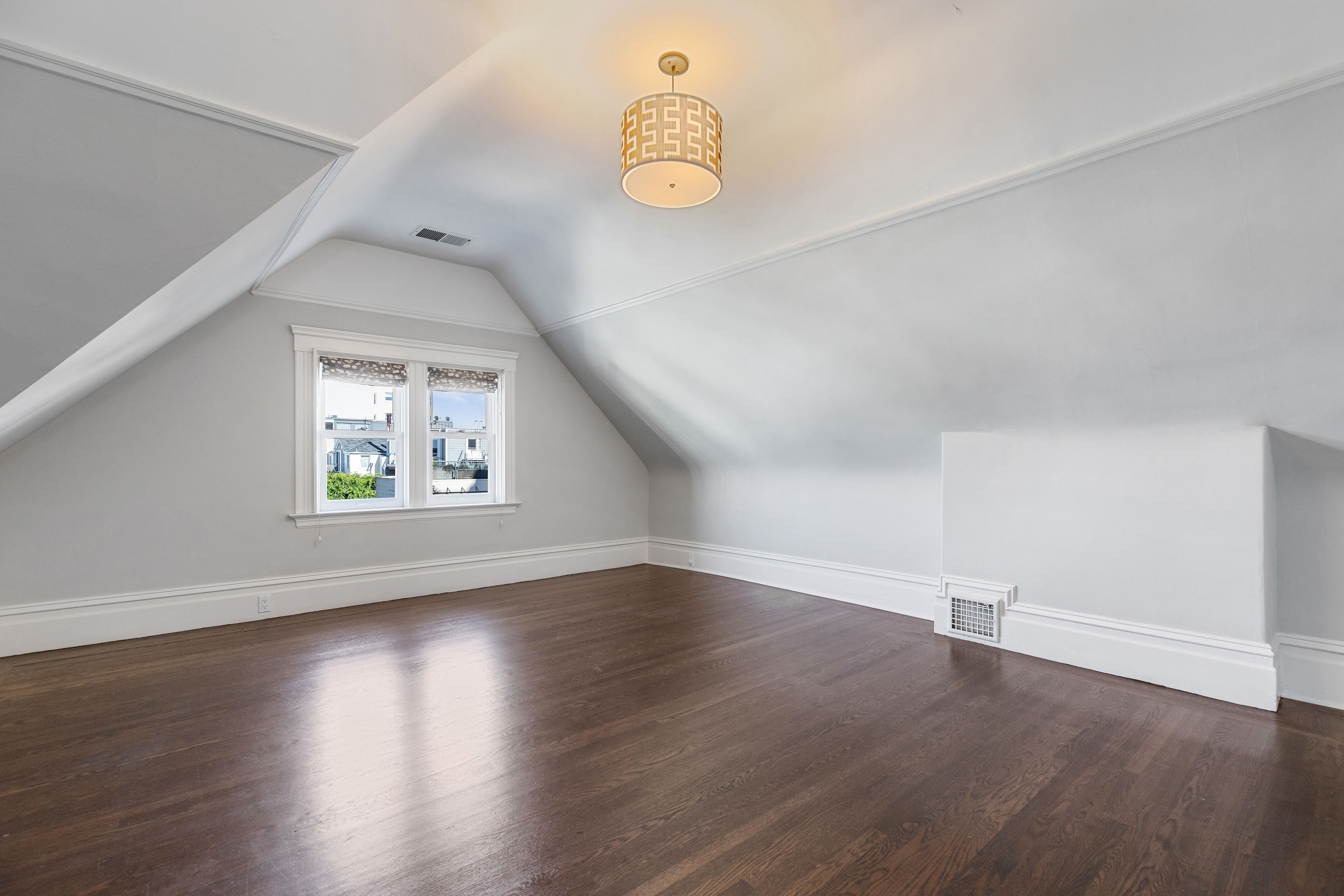  Stately Pacific Heights Condominium - 物件實景