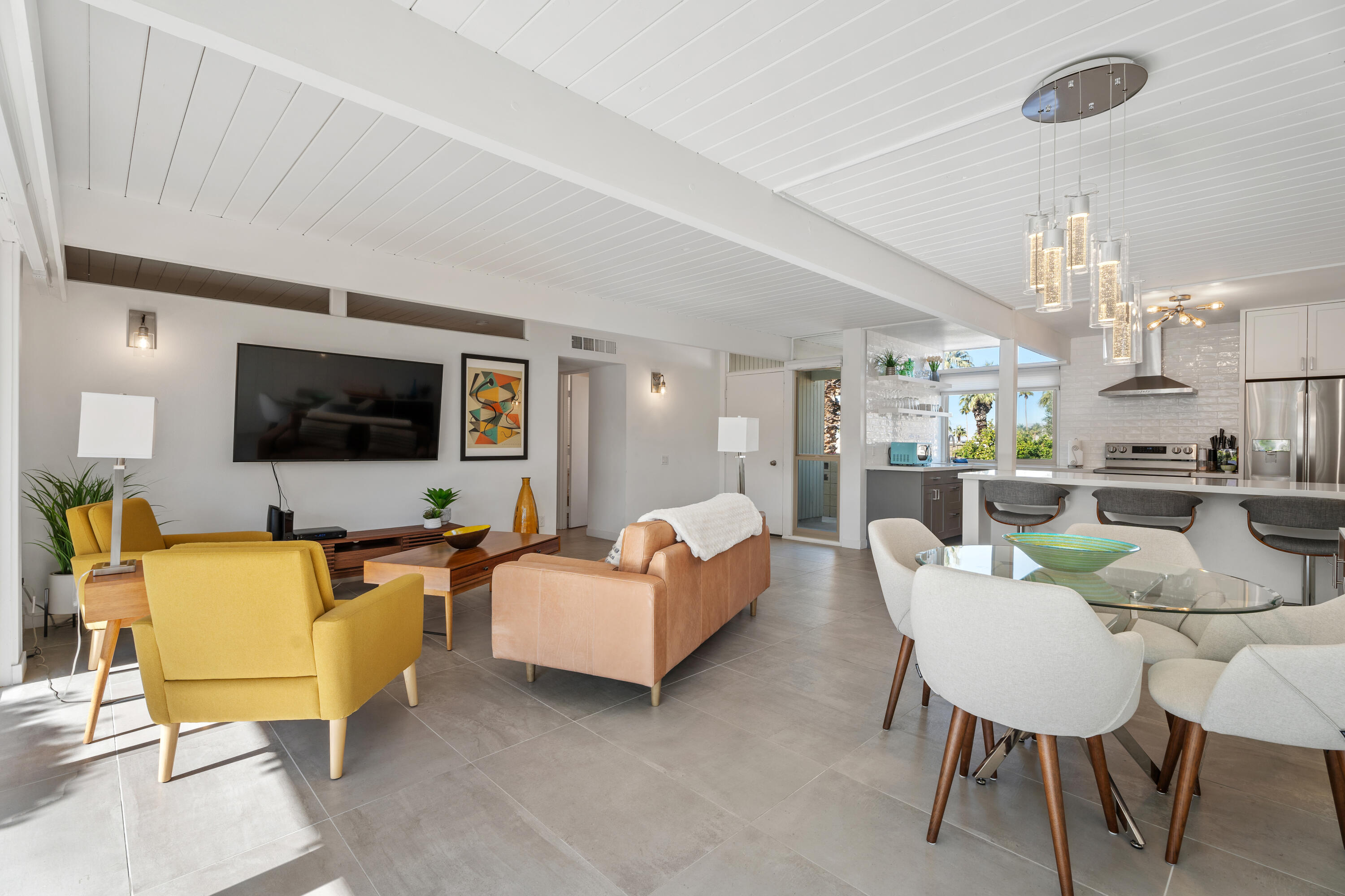 Palm Desert, California, 92260, United States, 2 Bedrooms Bedrooms, ,1 BathroomBathrooms,Residential,For Sale,1994771